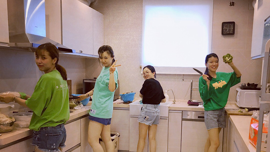 sogou-team-building-cooking